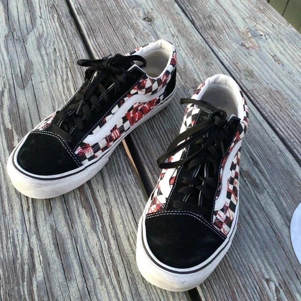Vans crew style 36 checkerboard red skaters sneakers